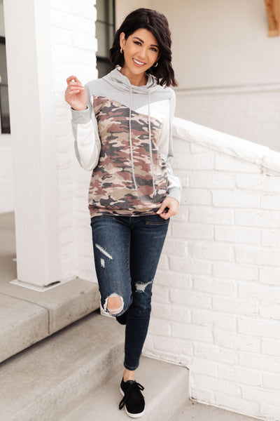 S - All About Adventure Top in Camo